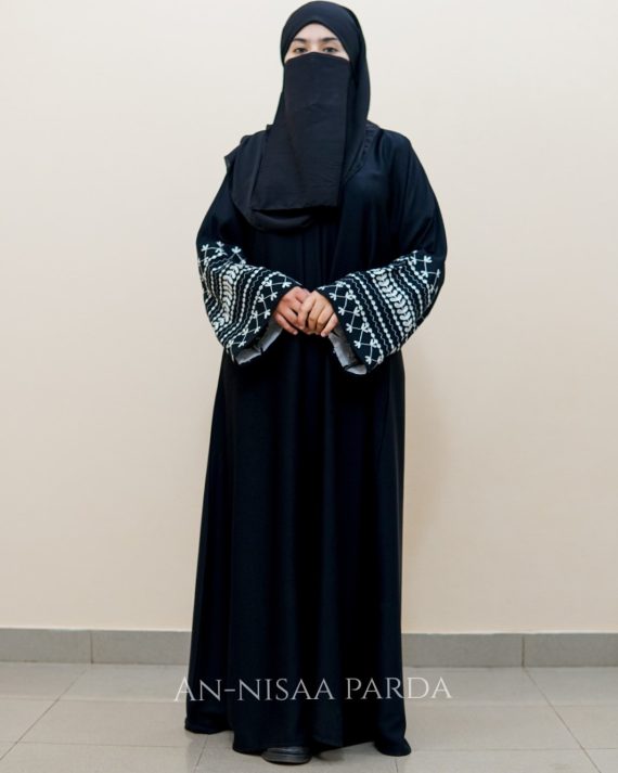 Full length view of plain abaya with vine embroidered sleeves